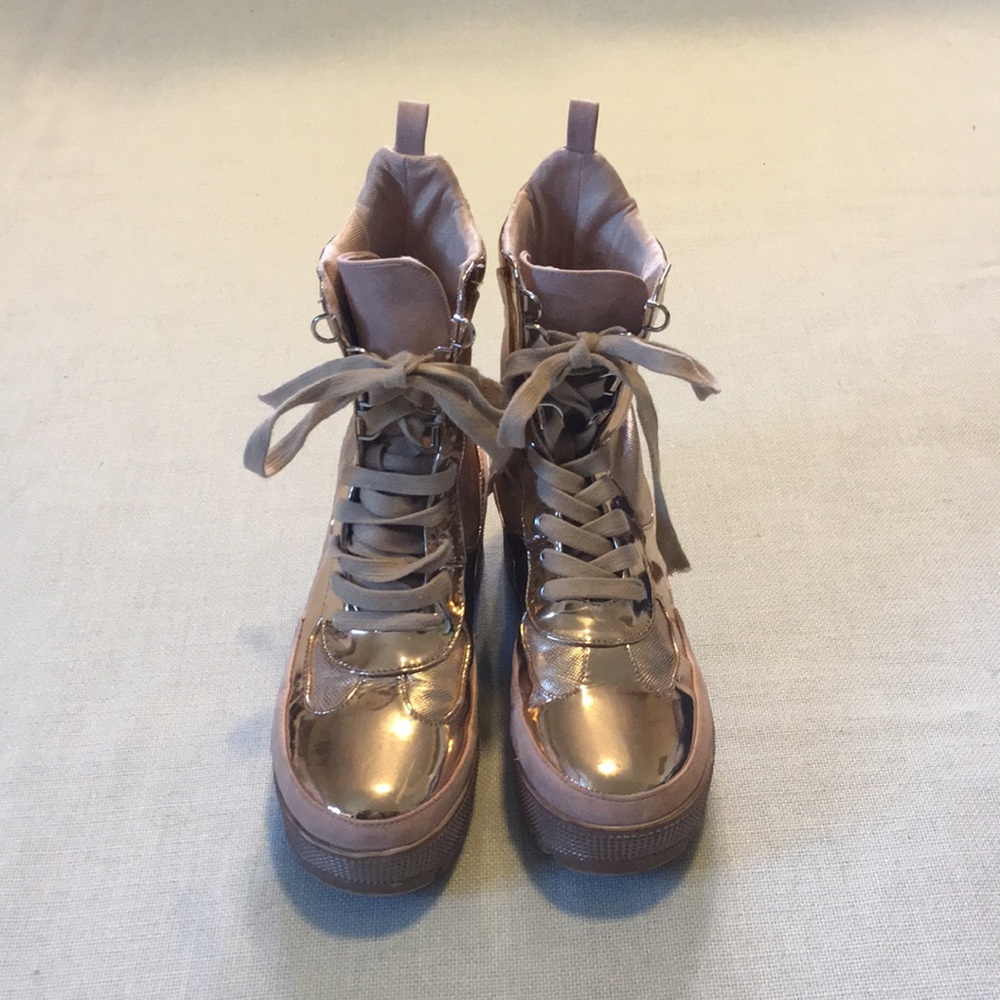 Dolls Kill gold platform boots, size 7